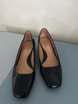 Woman’s shoes