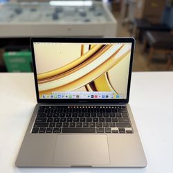 MacBook Pro 2020 Touchbar 8GB-256ssd like New with Final Cut & Logic Pro X
