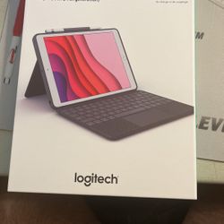 Logitech iPad Keyboard Case