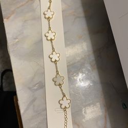 Clover Bracelet 