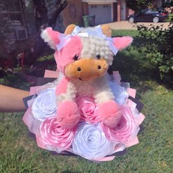 Ramo de liston muy bonito para cualquier ocasión Mándeme mensaje si tiene preguntas aga su pedido ahora