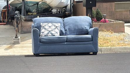 Nice couch put $50 in mailbox