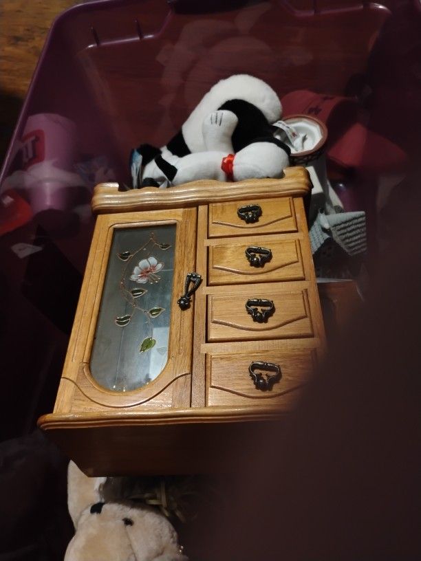 Jewelry Cabinet With 4 Drawers