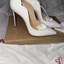 Christian Louboutin Hot Chick