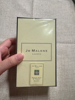 Light fresh fragrance perfect for daily