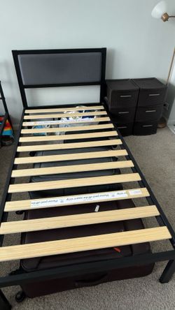 Complete Twin Bedroom Set – Bed Frame + Hybrid Mattress