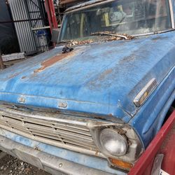 69 Ford 250 Parts Truck