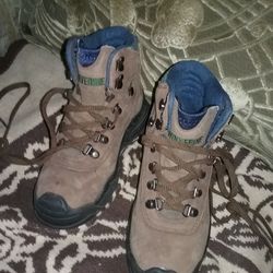 Boots, Wolverine, Like New, Size 6