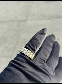 10k natural diamond Cuban ring