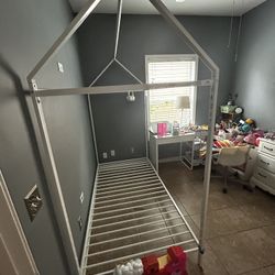 Twin size bed