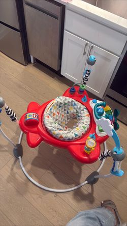 Baby bouncer