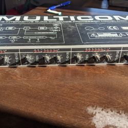 BEHRINGER MDX2400 MULTICOM PRO AUDIO COMPRESSOR 