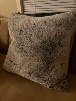 Soft UGG pillows (set of 2)