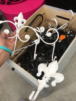 Metal shabby chic hooks and displays