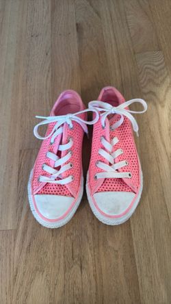 Girls Converse