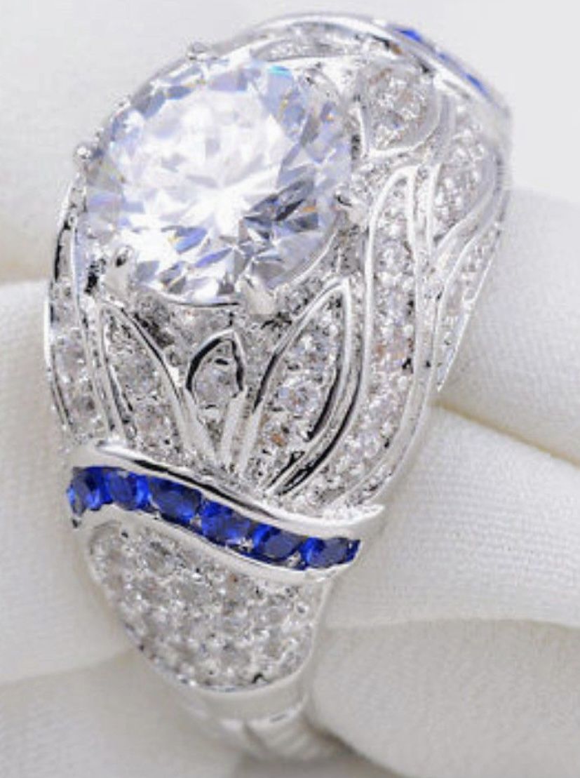 14 WHITE GOLD FILLED ENGAGEMENT WEDDING RING  SIZE 6 new in BOX