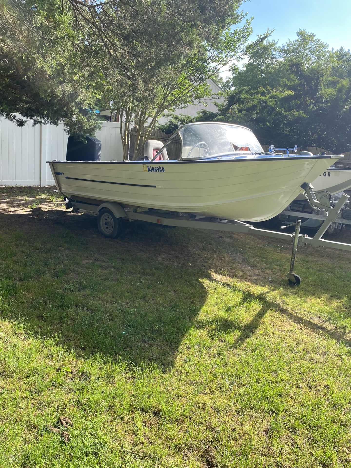 Starcraft 16’ vhaul w/ 115 Evinrude outboard runs great super fast. Tube, ski,fish , or fun GREAT BOAT. 2200. Firm. Trailer