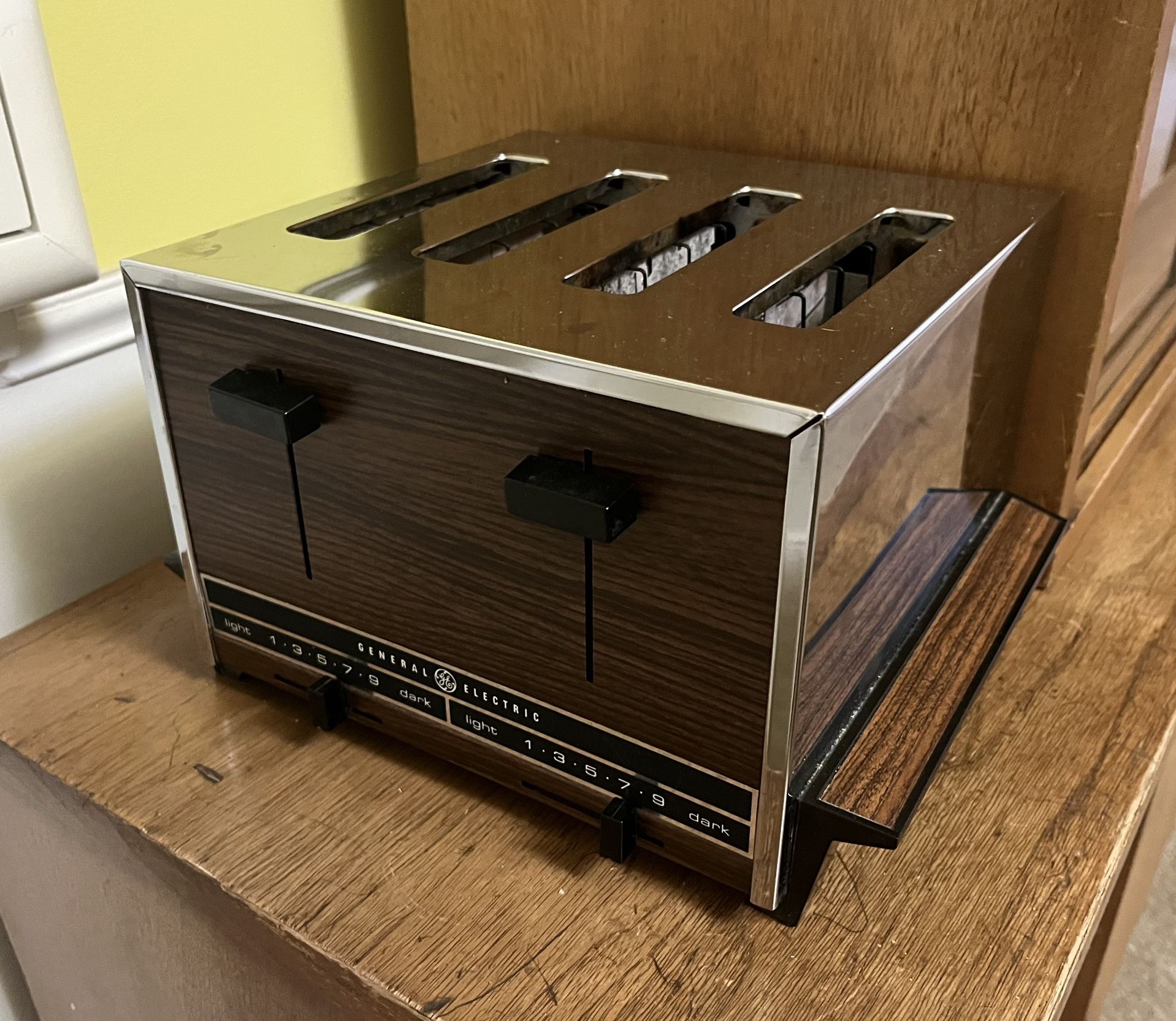 Vintage General Electric Toaster Mid Century Brown & Chrome