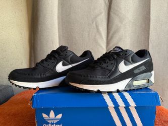 Nike Air Max 90 Black White Sneakers — Women size 7