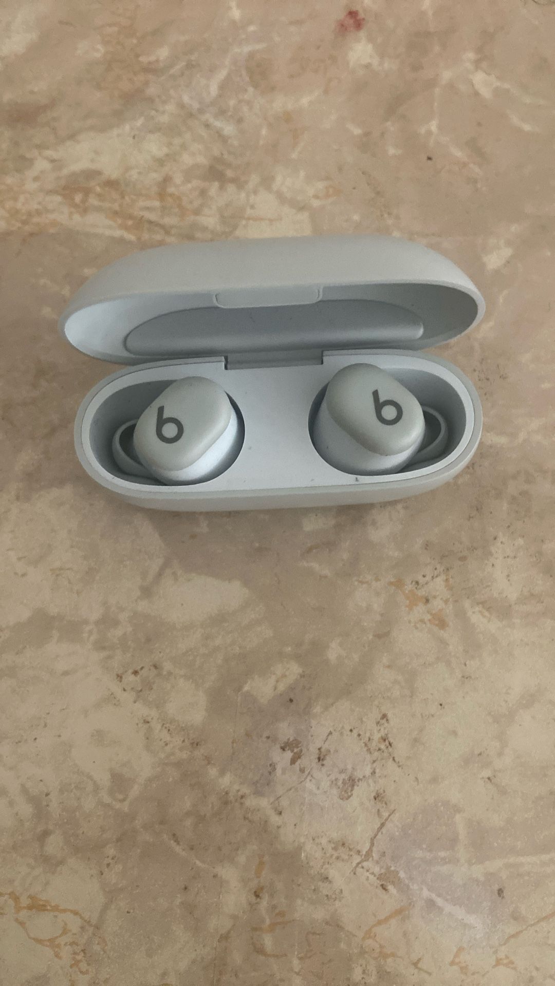 beats airpods