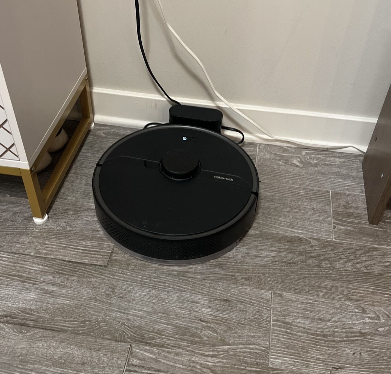 Roborock S6 Pure Robot Vacuum & Mop – Excellent Condition