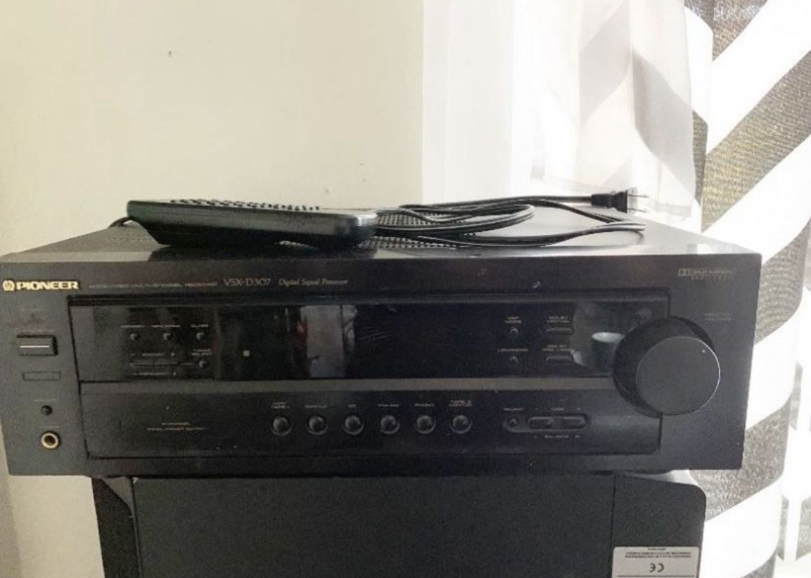 Pioneer Receiver With Remote