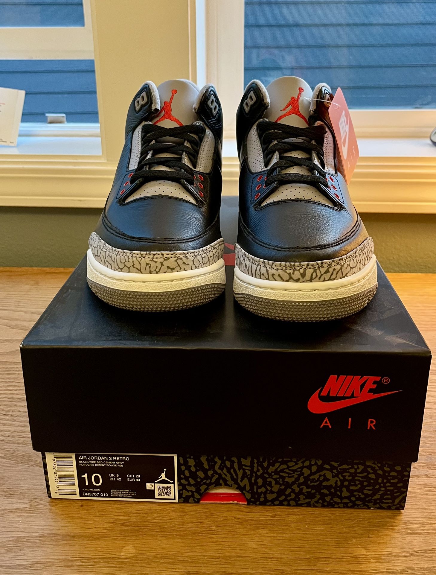 Size 10 Air Jordan 3 Black Cement