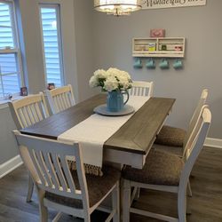 Counter Height Table And Bar Stools Set ✨ ⭐$39 Down Payment with Financing ⭐ 90 Days same as cash