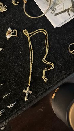 14k gold 26” rope chain with crucifix Italian gold