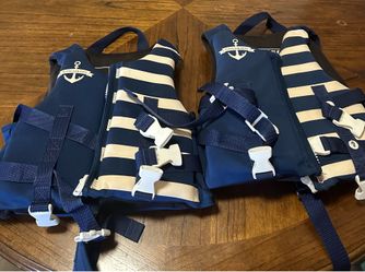 2 small lifejackets for kids