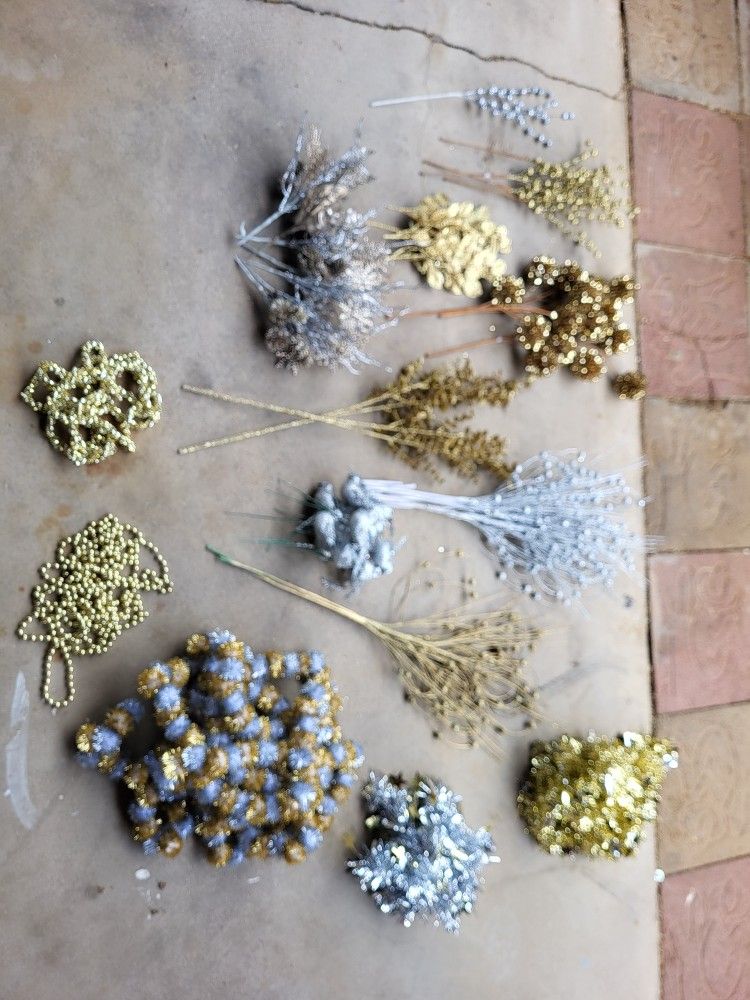 Gold And Silver Party Decor.