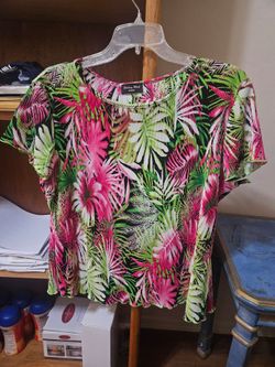 Brittany Black Women Floral Print 2XL S/S Blouse