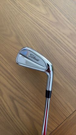 Titleist T200, 5 iron