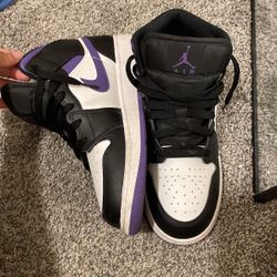 Jordan 1 mids