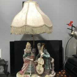 Vintage Beautiful 37” Large Capodimonte Table Lamp Italy Couple instrument
