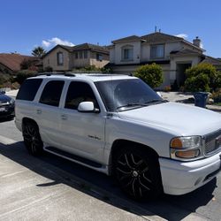 2006 GMC Denali Yukon 