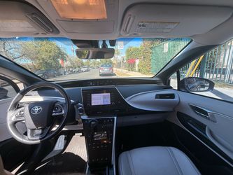 Toyota Mirai Hydrogen Fuel Cell Sedan 2018