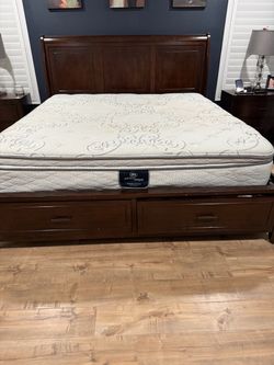King size bed