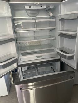 Kitchen Aide Stainless Bottom Freezer Fridge