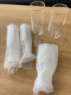 Set of 5 Champagne Flutes - Excellent Condition!
