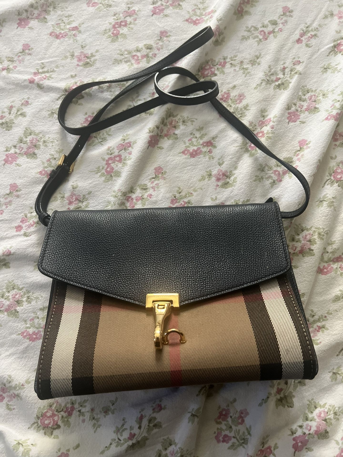 Women’s Burberry Bag