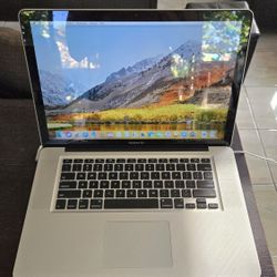 Apple MacBook Pro - Like New 