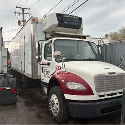 2009 Freightliner M2