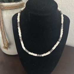 Grey/white Heishi  Shell Choker Necklace, No Holds, Trades Or Deliveries. Same Day Pick Up 