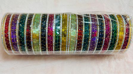 Multi color two hand set