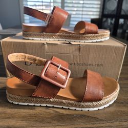 Condition: Gently used / excellent condition. No major flaws