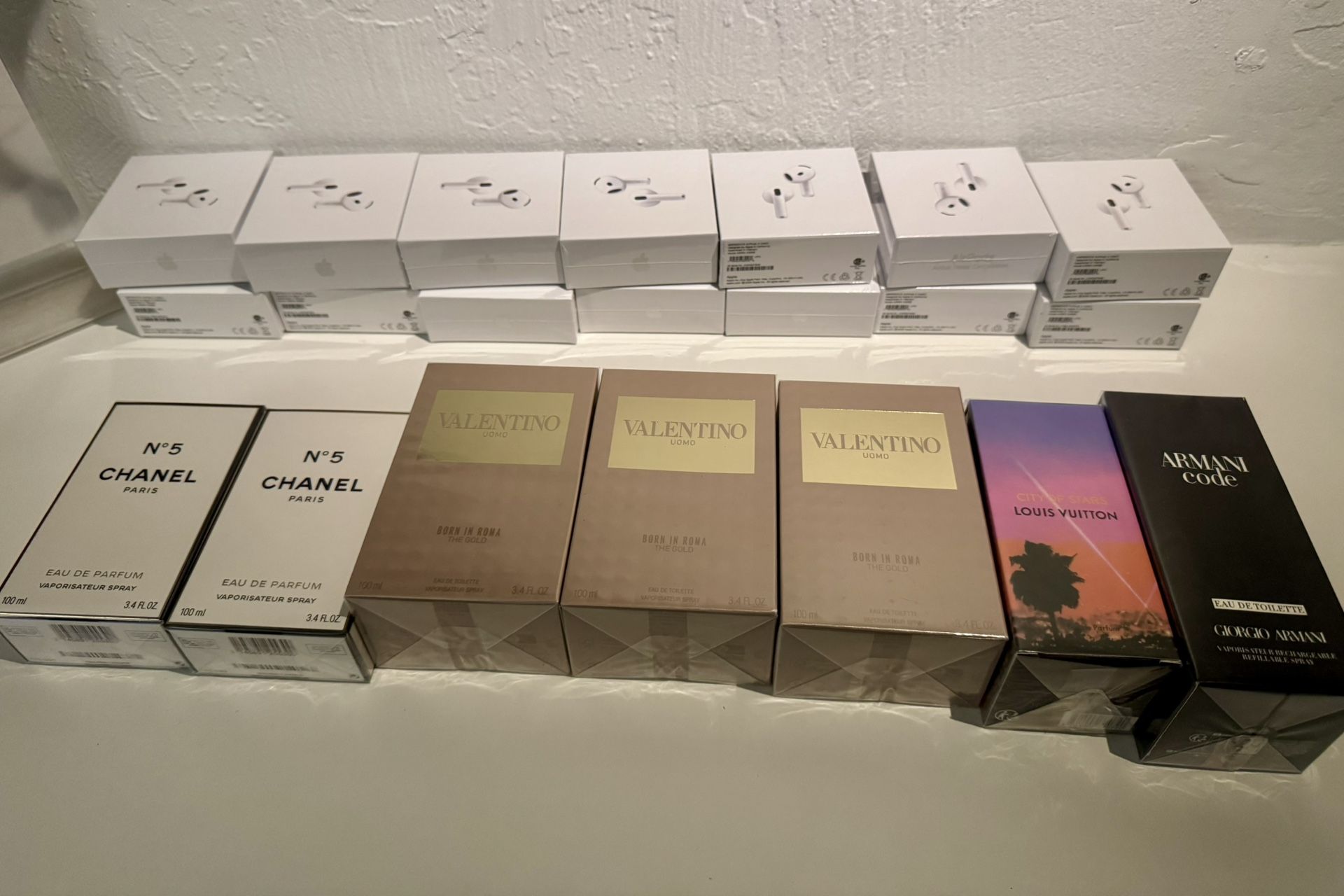 Wireless Earbuds & Fragrances 