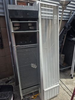 Wall gas heater with thermostat