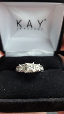 14k Gold 1.5 ct dimond ring