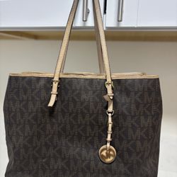 michael kors purse 